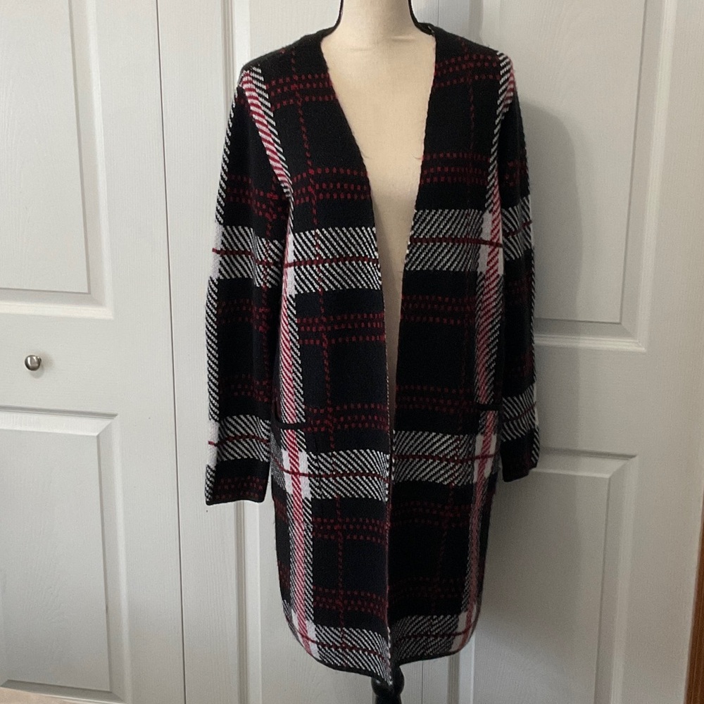Apt. 9 Black and Red Plaid Open Cardigan, Large